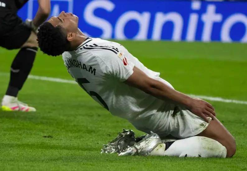 九游娱乐里程碑夜皇家马德里绝杀压哨；欧冠转会期刷纪录；震撼外界；心理建设被强调的简单介绍