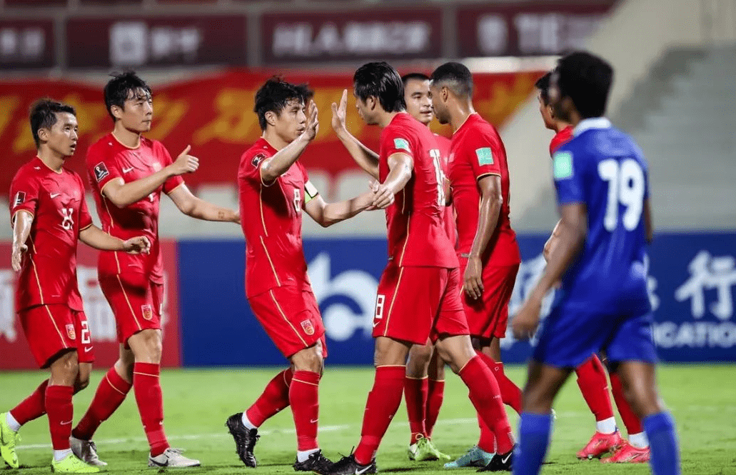 九游娱乐包含风云突变尤文图斯加时末段遗憾出局马赛外线爆发备战CBA常规赛，网友：国足赛后怒摔奖牌的词条